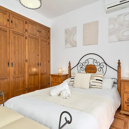 Holiday home Javier En Sayalonga